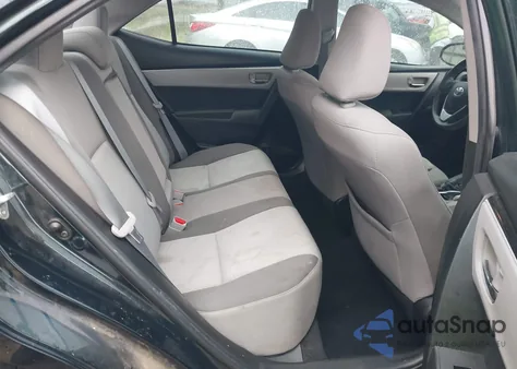 2018 Toyota Corolla Le z USA, uszkodzony, nr VIN 5YFBURHE8JP783237